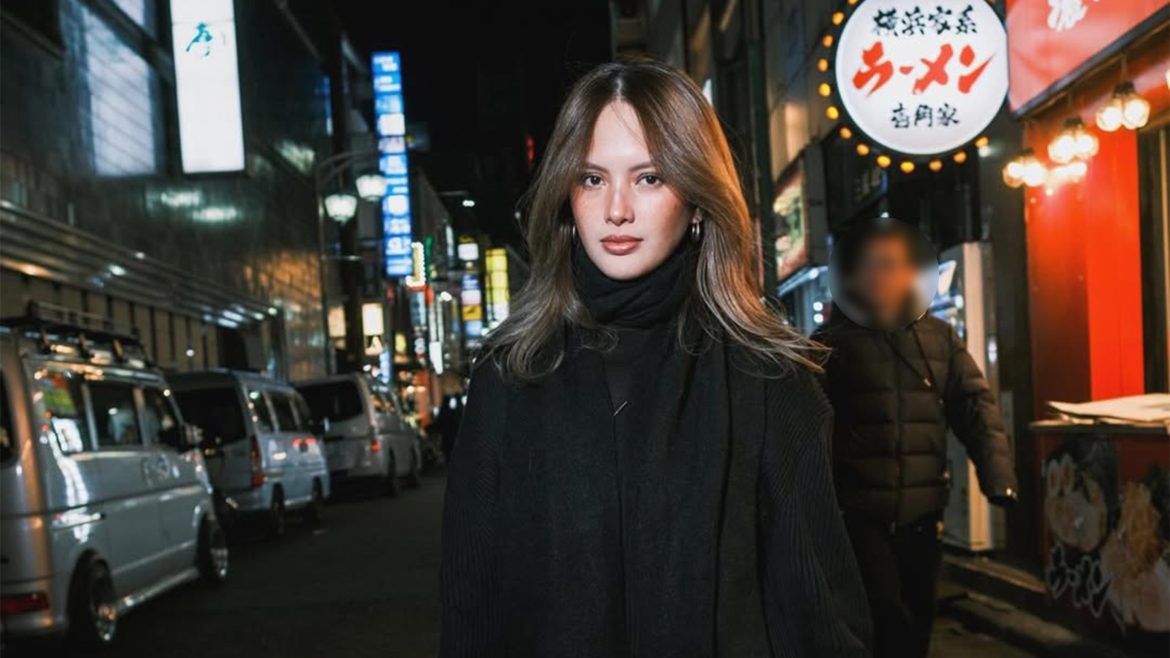 Ellen Adarna in a night street photo shared on social media