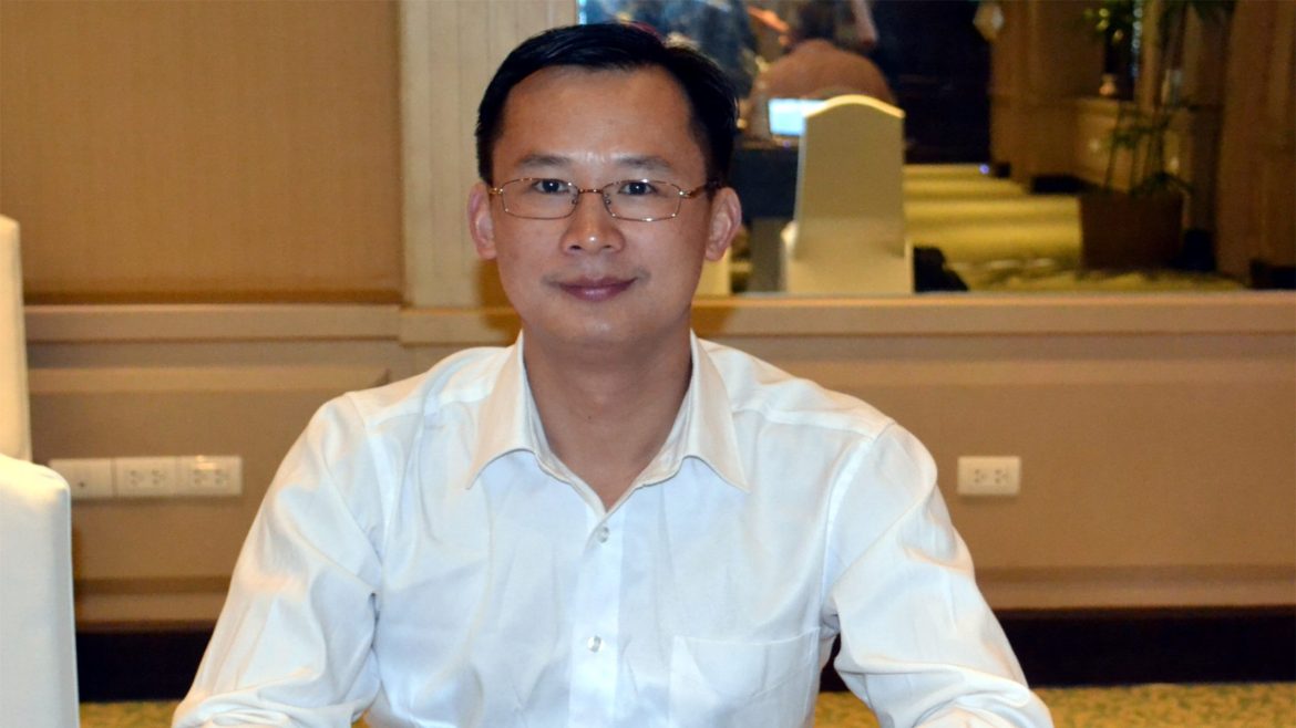 Dr. Zanxin Wang, researcher studying water hyacinth for renewable biogas energy production.