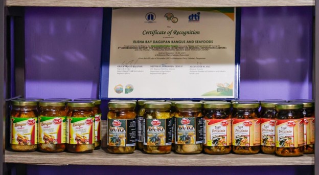 DOST SETUP Dagupan bangus enterprise product display with certificate of recognition