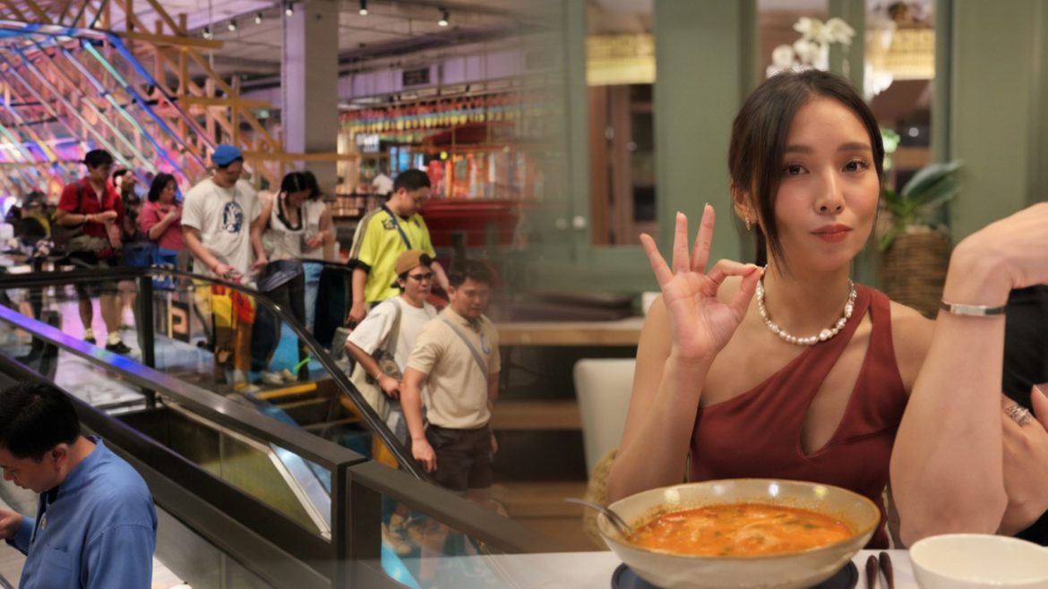 Kathryn Bernardo Mark Alcala Bangkok sighting shows the pair riding an escalator and appearing close in viral photo