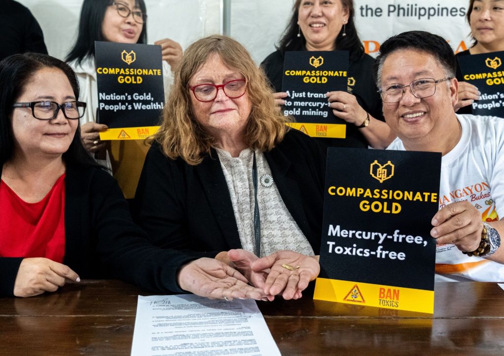Close-up of mercury-free gold demonstration supporting small-scale mining law reform Philippines